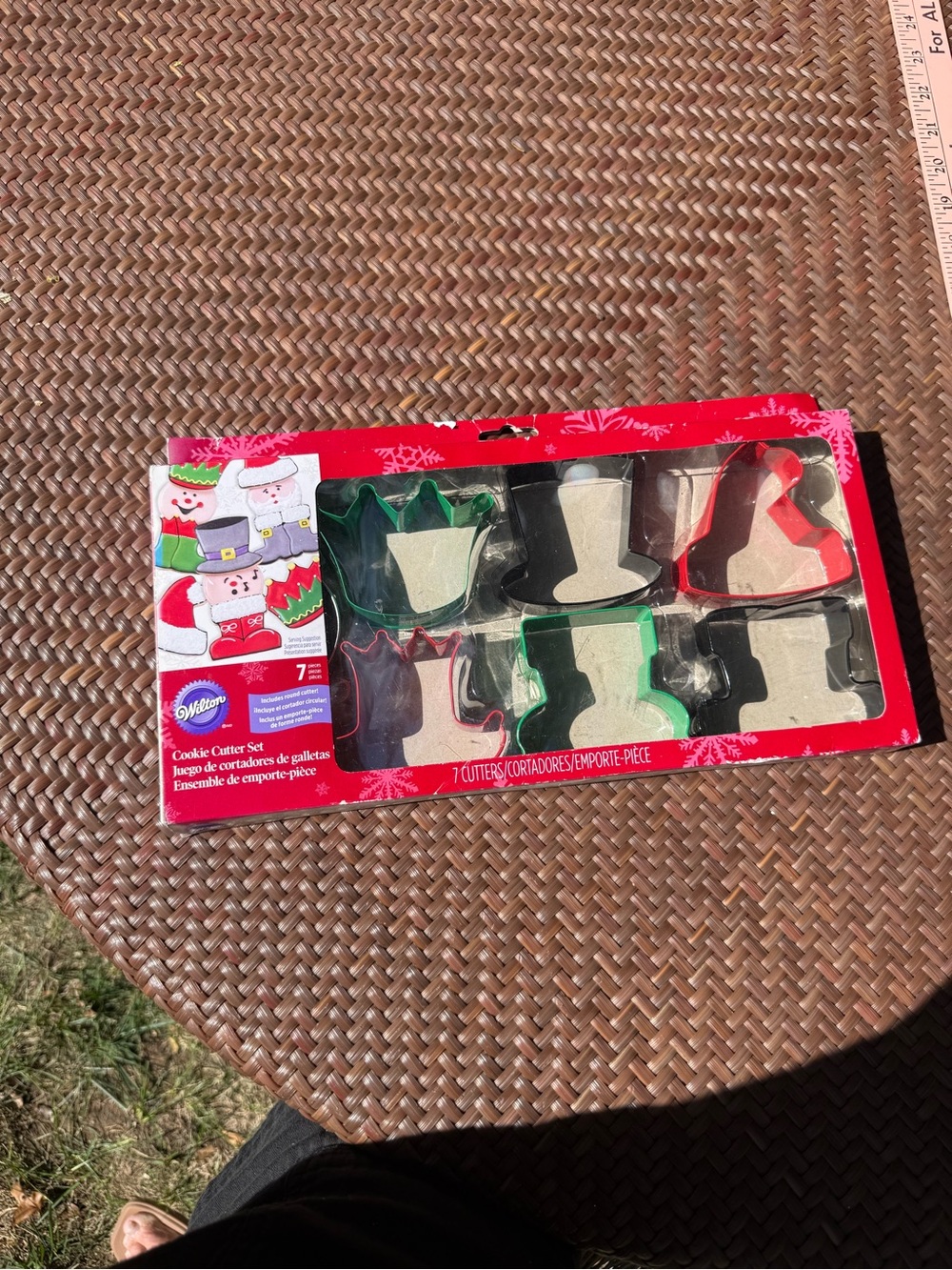 Wilton Christmas Cookie Cutter Set 7 Pc Santa Snowman Elf 2013 Holiday